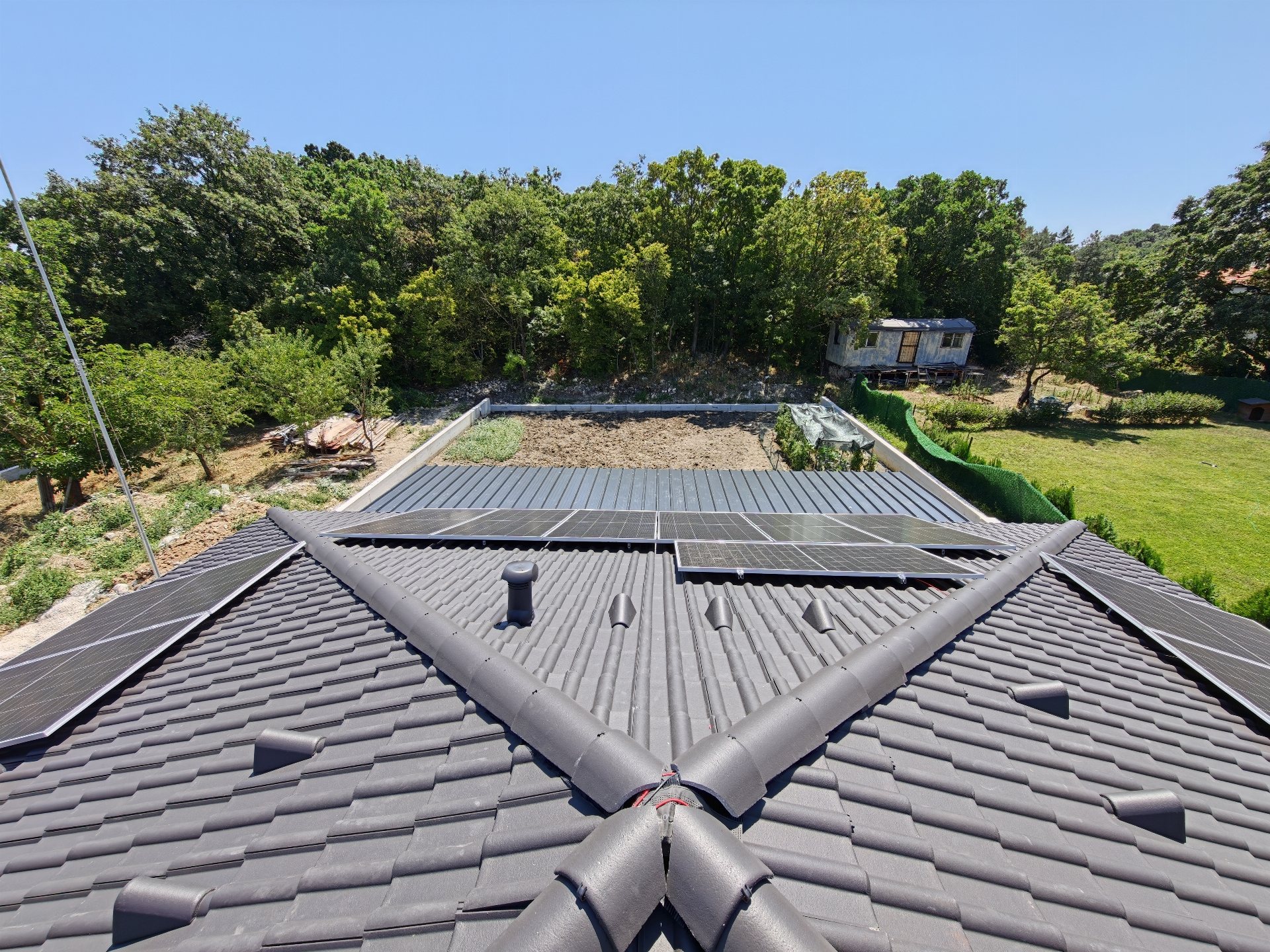 Solar system 10.4 kWp — Hybrid Photovoltaic System with a Battery for a Single-Family Home, Manastirski Rid area, Varna (photo 8)